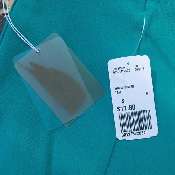 High-waist shorts - Picture 3 of 6